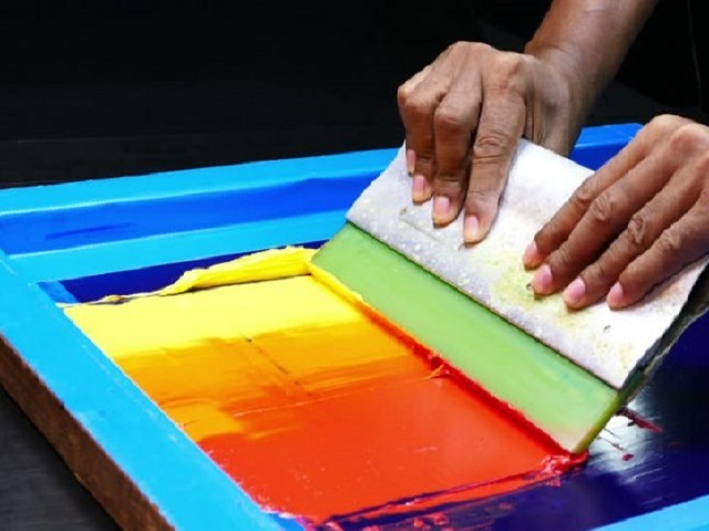 Tìm hiểu quy trình in lụa mới nhất 2022